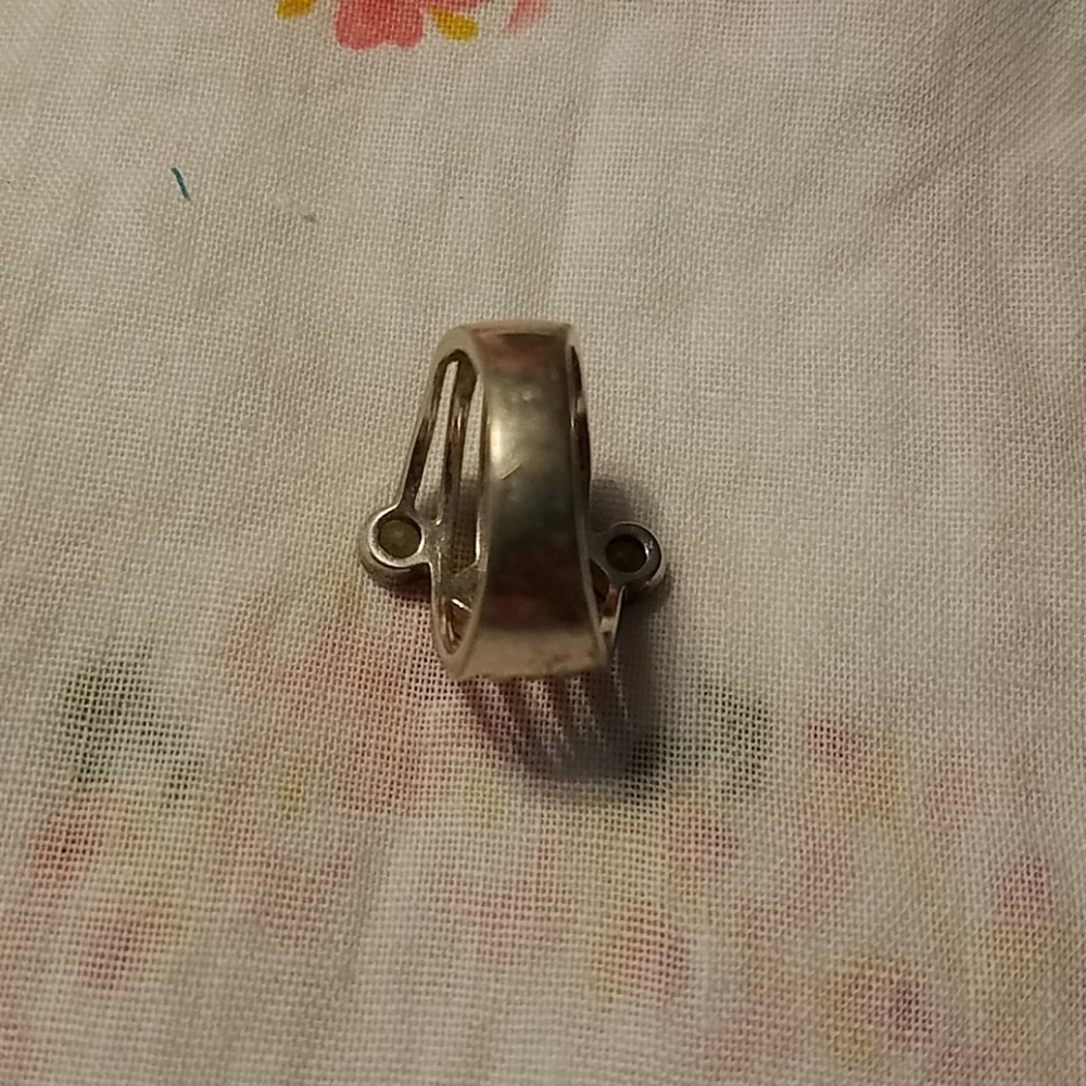 Beautiful ring - Picture 5 of 7